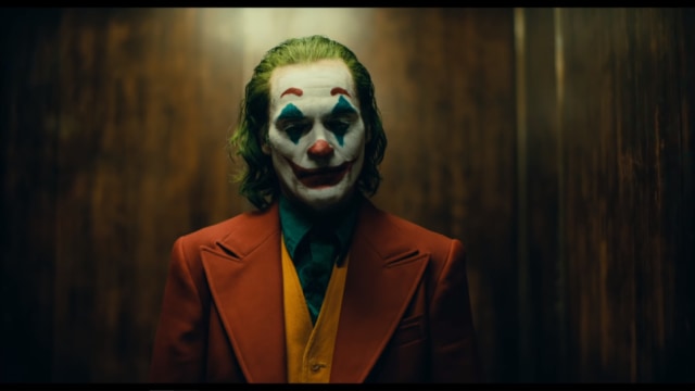 Joaquin Phoenix sebagai Joker Foto: YouTube.com/Warner Bros. Pictures