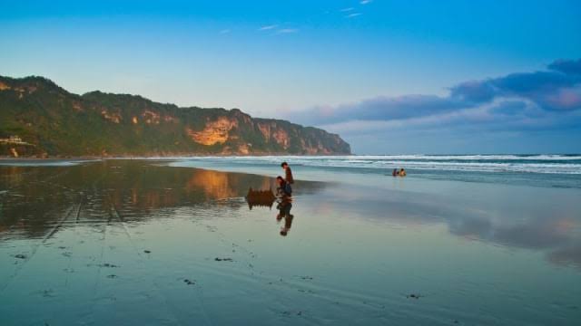 Pantai yang ada di Yogyakarta. Foto: Kumparan.