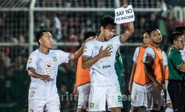 Usai Cetak Gol, Ini Makna ‘Say No to Racism’ Bagi Osvaldo Haay