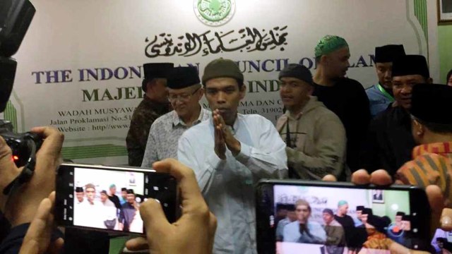 Ustaz Abdul Somad jelaskan terkait video viral ceramah tentang salib di MUI. Foto: Lutfan Darmawan/kumparan