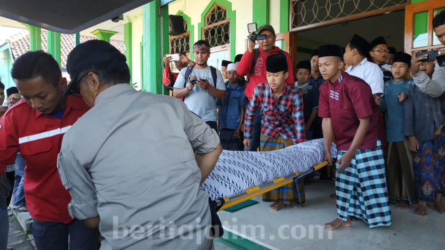 Hasil Autopsi Santri Mamba'ul Ulum Mojokerto: Tengkorak Kepala Pecah