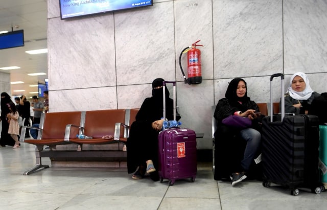 Banyak perempuan Arab Saudi yang emlakukan perjalanan ke luar negeri setelah larangan traveling untuk perempuan dicabut oleh pemerintah. Foto: AFP