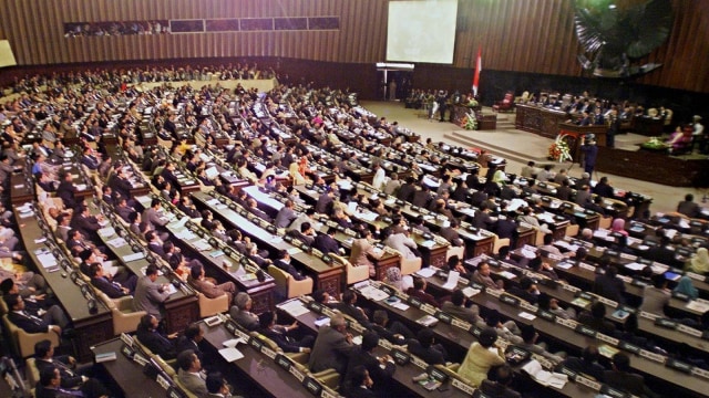 LIPUTAN KHUSUS, GBHN, Garis-garis Besar Haluan Negara, MPR