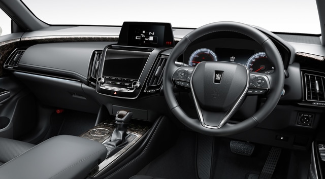 Toyota Crown Menteri Jokowi Tidak Dijual untuk Umum (120959)