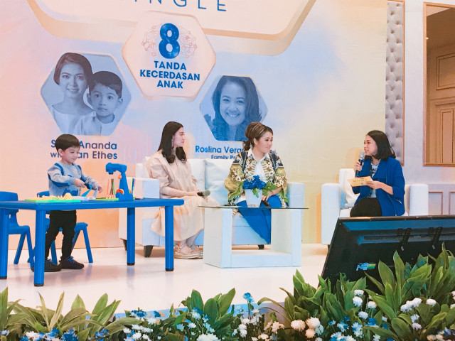 Belajar Mengenal dan Menstimulasi Kecerdasan Anak (46453)