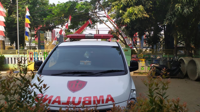 Mobil ambulans di Puskesmas Cikokol, Tangerang. Foto: Maulana Ramadhan/kumparan