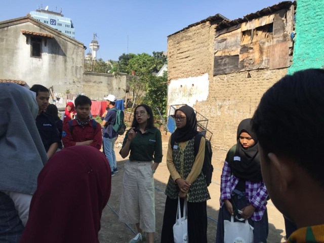 Berwisata Sambil Belajar Sejarah di Jalan Braga, Bandung (23741)
