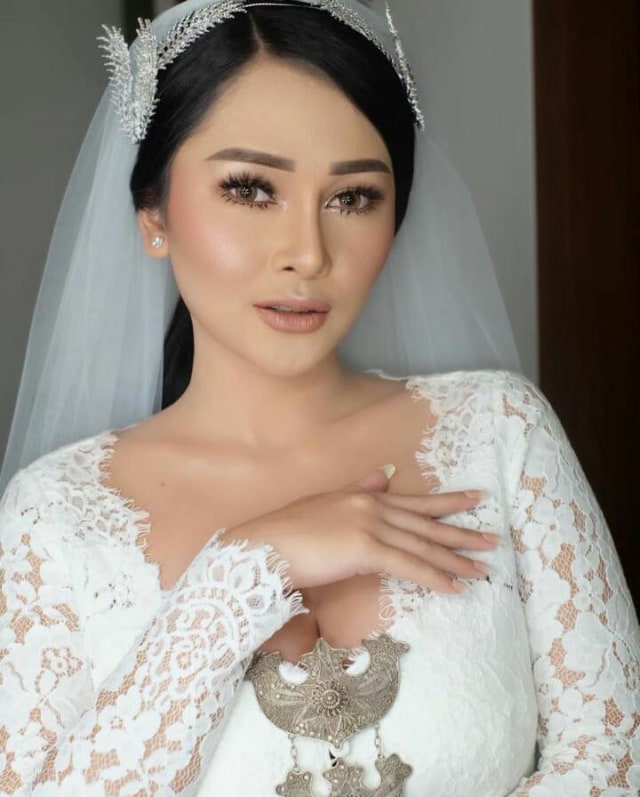 Ini 5 Momen Pernikahan Glenn Fredly dan Mutia Ayu (125154)