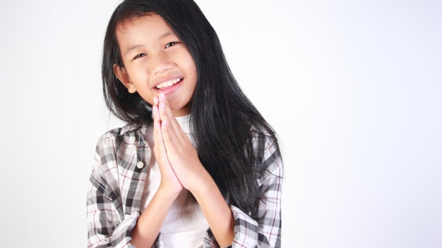 Cara Biasakan Anak Minta Maaf saat Berbuat Salah, Sesuai Usianya (21149)