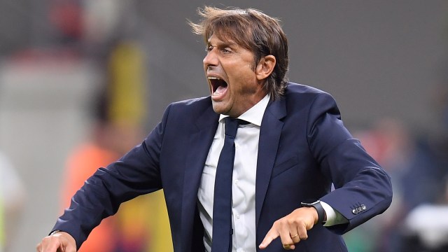 Conte is just being Conte. Foto: REUTERS/Daniele Mascolo