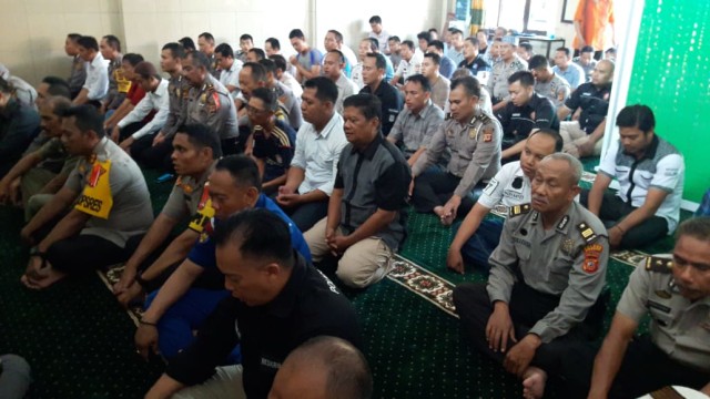 shalat gaib 2.jpg