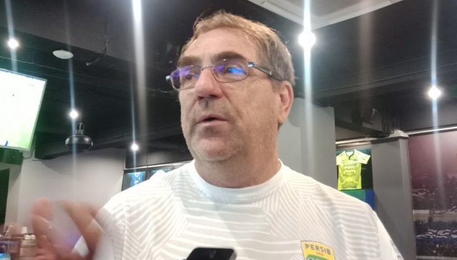 Pelatih Persib Robert Rene Alberts (Foto: Ananda Gabriel)