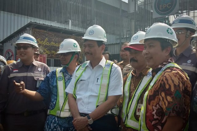 Menteri Kemaritiman, Luhut Binsar Panjaitan kunjungi PLTSa Putri Cempo Kamis (29/8) (Tara Wahyu)