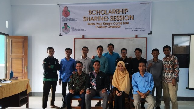 Kegiatan sharing session yang diadakan oleh Rumah Bahasa Dompu. Foto: Info Dompu