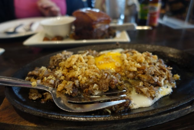 12 Makanan Khas Filipina yang Bisa Dicicipi saat Berada di Manila (125531)