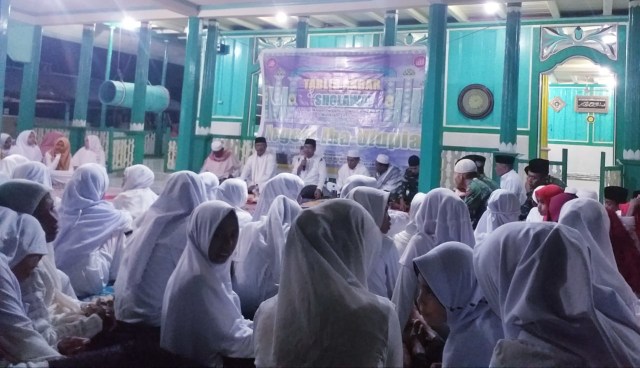 Suasana malam takbir di Masjid Besar Baitul Rahman negeri Iha, Sabtu (31/08). Dok : Arul