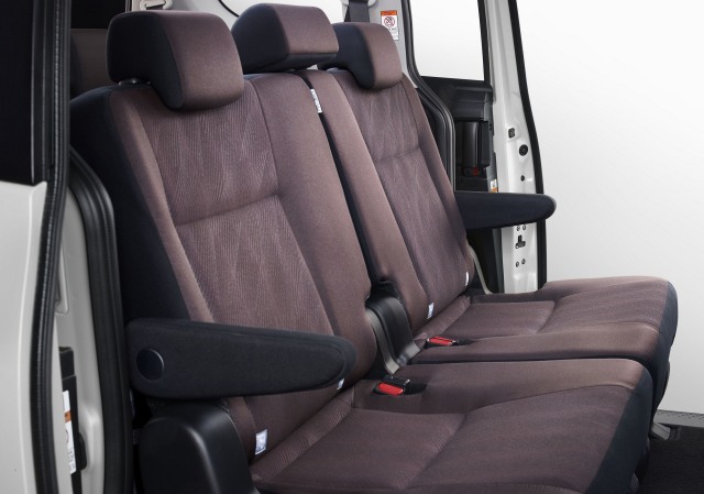 Diskon Toyota Sienta Facelift Tembus Rp 70 Juta (65457)