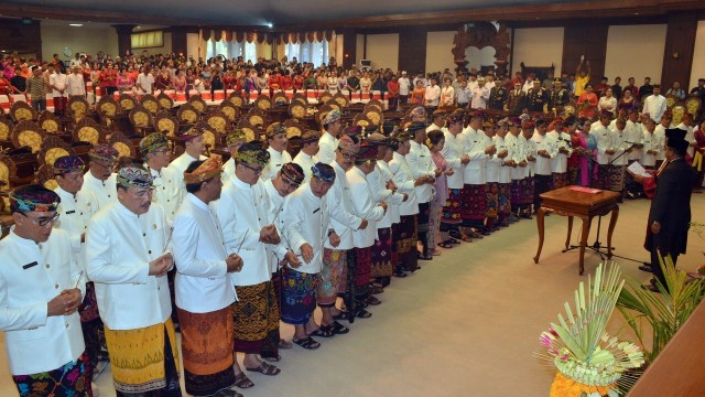 55 calon legislatif (caleg) DPRD Provinsi Bali 2019-2024 terpilih resmi dilantik pada Senin (2/9). Foto: Denita br Matondang/kumparan