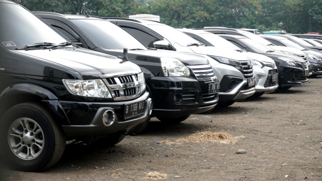 Berita Populer: Revisi Biaya Parkir di Jakarta; Stut Motor Mogok Bisa Ditilang! (9881)