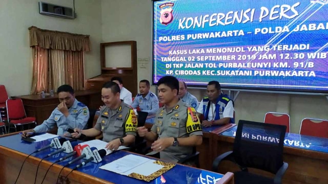 Tersangka Kecelakaan Tol Cipularang Terancam 6 Tahun Penjara (741261)