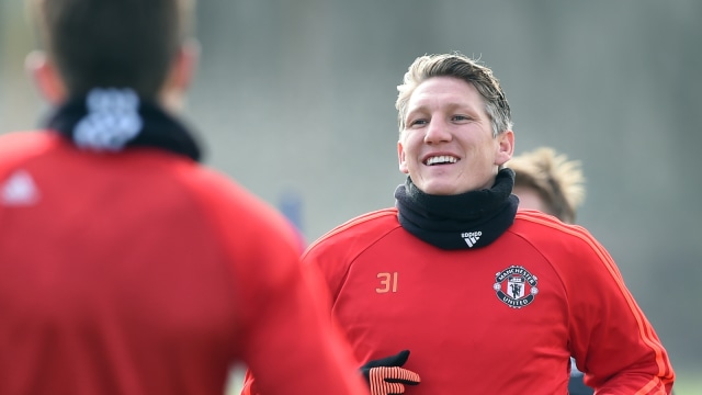 Bastian Schweinsteiger sudah habis ketika datang ke Man United. Foto: AFP/Paul Ellis