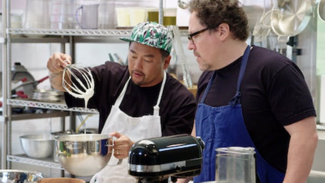 Jon Favreau dani Roy Choi dalam serial 'The Chef Show'. Foto: Dok. Netflix