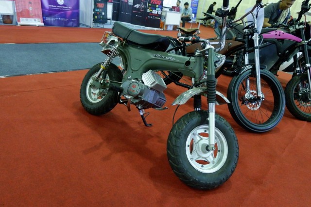 Sepeda motor listrik kustom Foto: Aditya Pratama Niagara/kumparan