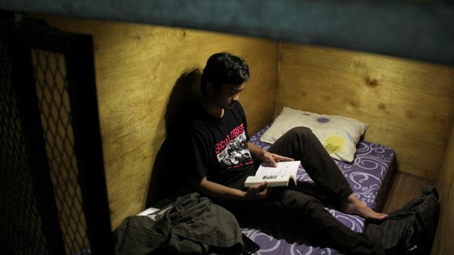 LIPUTAN KHUSUS, Kosan Kapsul, Kabin Kapsul Rawamangun