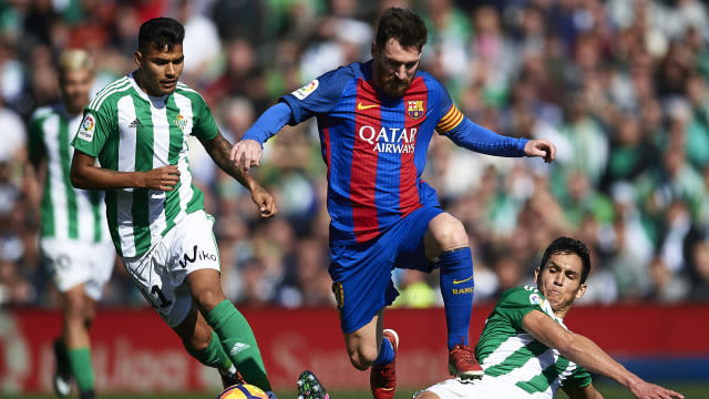 Lionel Messi vs Real Betis (Foto: Aitor Alcalde/Stringer)