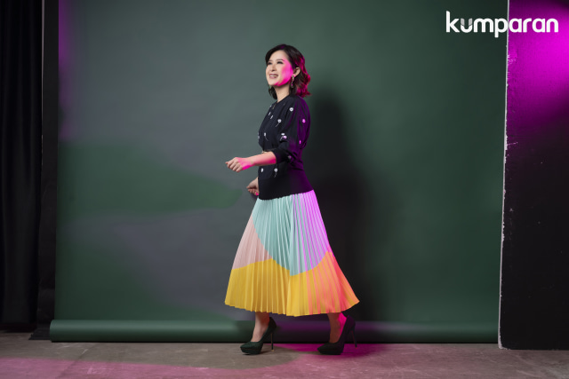 Grace Natalie untuk program Role Model kumparanWOMAN. Foto: Panji Indra, Stylist: Anantama Putra, Makeup: Irma Gerungan, Hairdo: Uthe, Busana: Ted Baker, Sepatu: Charles & Keith. 