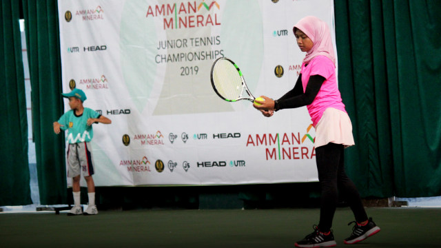 Kejuaraan Tenis Championships 2019 di Lapangan Indoor UNP (Foto: Zulfikar/Langkan.id)