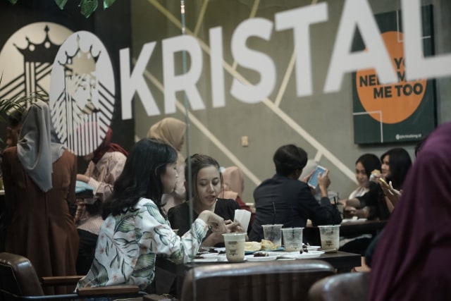 Nikmatnya Minuman Berbahan Dasar Karamel di Kristalking, Kota Malang (521837)