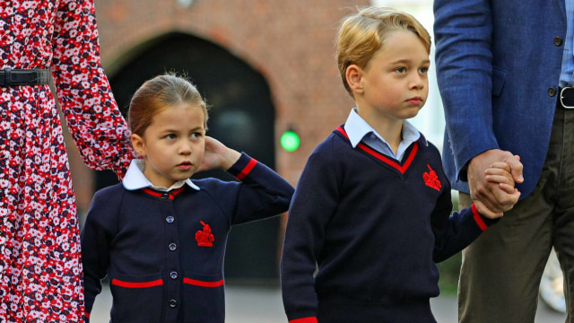 Putri Charlotte dan Pangeran George. (Foto: Reuters)