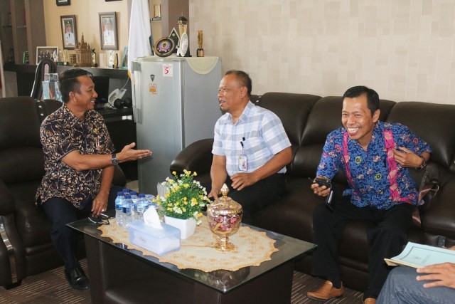 Wakil Bupati Beltim saat menerima kunjungan Kepala Kantor Regional VII BKN Palembang. (Ist)
