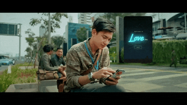 Adipati Dolken berperan sebagai Ican di film 'Love for Sale 2'. Foto: YouTube Visinema Pictures