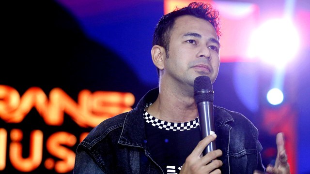 Raffi Ahmad Kurban 10 Sapi dan 7 Kambing: Bersyukur Lebih Banyak dari Tahun Lalu (1289197)