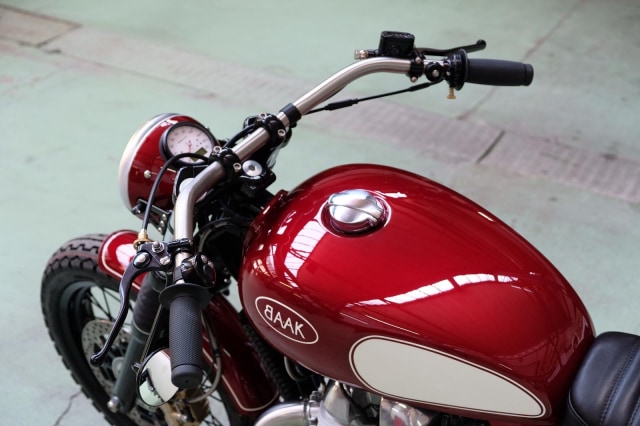 Royal Enfield 650 Gallinela yang Mempesona (468150)