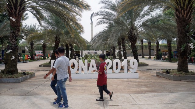 Foto Menyaksikan Pameran Flona 2019 Di Lapangan Banteng