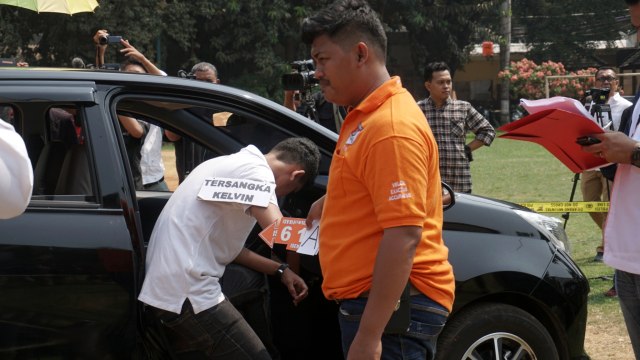 Foto: Aulia Kesuma Peragakan Saat Minta Suami dan Anak Tiri Dibakar (231080)