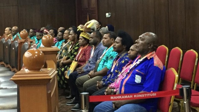 Partai Papua Bersatu jalani sidang perdana di Mahkamah Konstitusi, Senin (9/9). Foto: Muhammad Darisman/kumparan