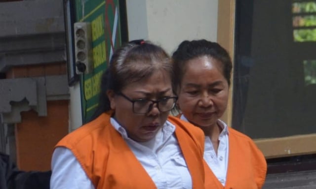 Dua terdakwa kasus mucikari anak saat disidangkan di PN Denpasar (kanalbali/NAN)