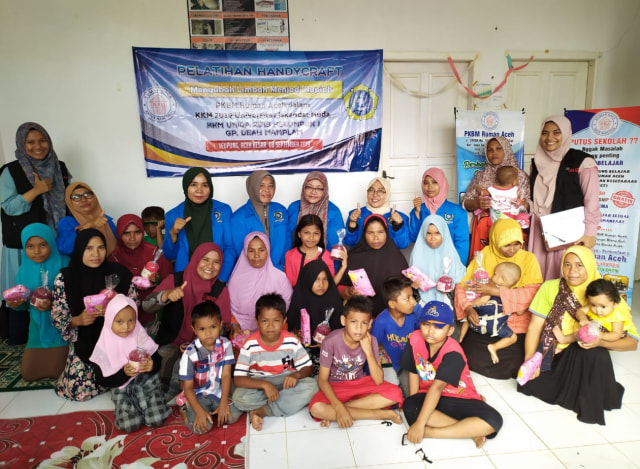 RUMAN Gelar Pelatihan Handycraft untuk Perempuan di Aceh Besar (67368)