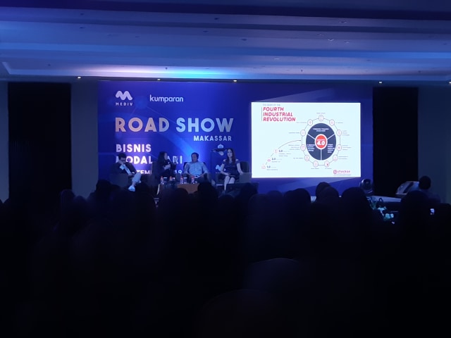 Audiens yang hadir memenuhi ruangan