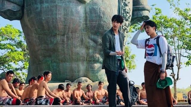 Jasper Liu dan Lee Seung Gi di acara 'Twogether' Foto: Instagram/@netflixid