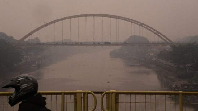 Asap tenggelamkan Kota Pekanbaru3.jpg