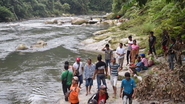 Proses pencarian korban hilang di Sungai Aek Silau. Foto: Dok. Istimewa 