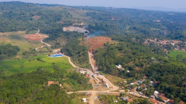 Gambar udara progress pembangunan kereta cepat Jakarta-Bandung