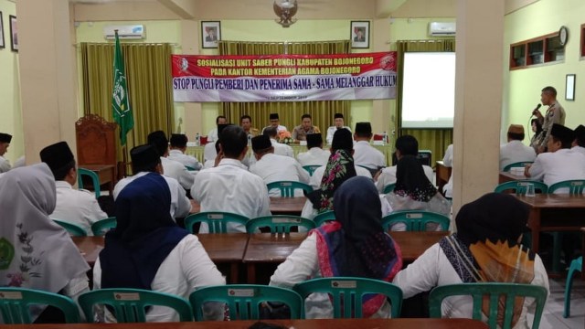 Sosialisasi Sapu Bersih Pungutan Liar, di lingkungan Kantor Kementerian Agama (Kemenag) Kabupaten Bojonegoro. Selasa (10/09/2019)