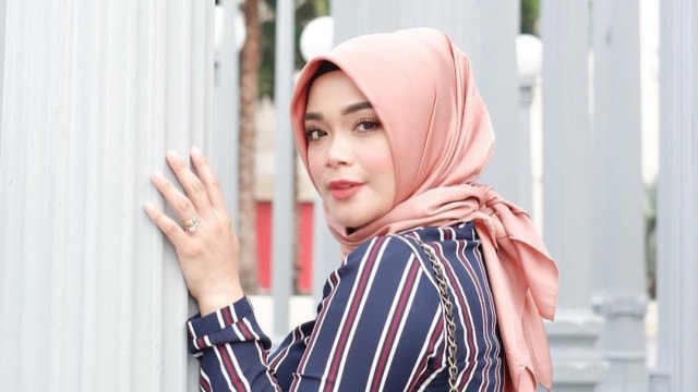 Selain Irish Bella, 3 Seleb Ini Juga Mantap Berhijab Saat Hamil (130884)