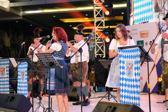 Merayakan Oktoberfest di Jakarta (652265)